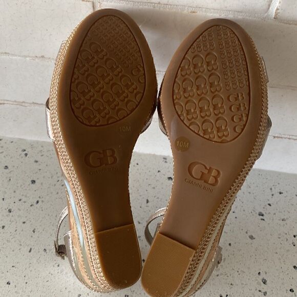 Gianni Bini Women Cork Wedge Metallic Gold Ankle Strap Platform Sandals Size 10 - Picture 8 of 16